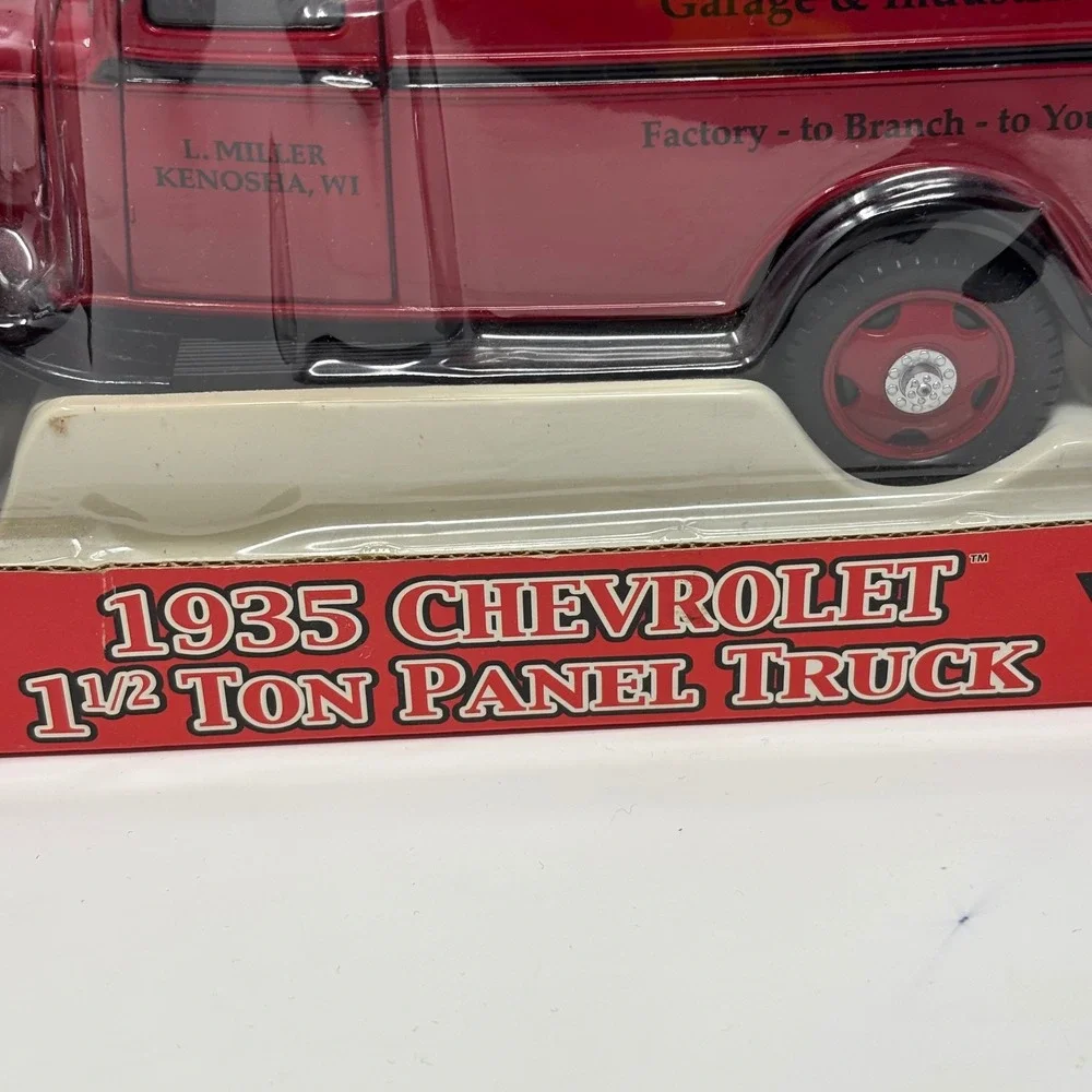 Snap-on Tools 1935 Chevrolet 1 1/2 Ton Panel Truck Crown Jewels Collection Red